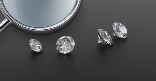How Many Carats Should an Engagement Ring Be? A Complete Guide to Finding the Perfect Size
