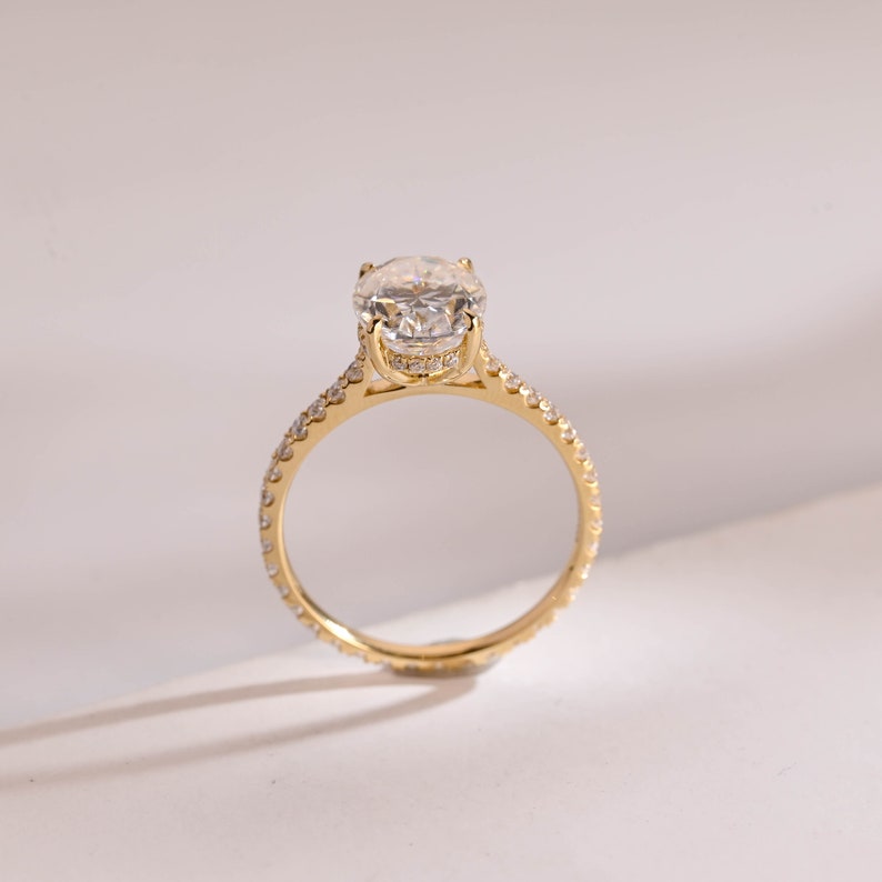 Stunning 1.0 - 2.0 CT Oval Moissanite Engagement Ring with Hidden Halo Design 8