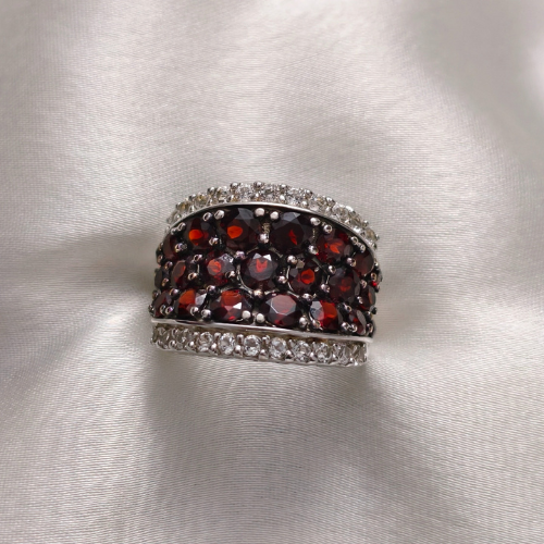 3.0 TCW Round Cut Cluster Style Gemstone Ring