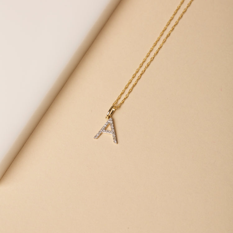 0.30 TCW Round Moissanite Diamond Customized Letter Pendant Necklace in Solid Gold 31