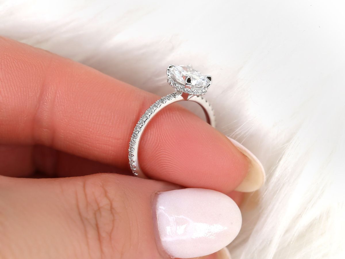 Stunning 1.5 CT Oval Moissanite Engagement Ring with Hidden Halo Design 4