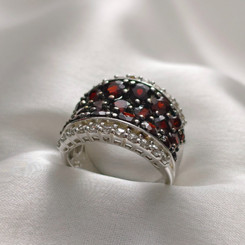 3.0 TCW Round Cut Cluster Style Gemstone Ring