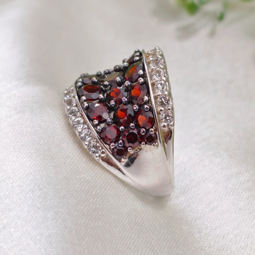 3.0 TCW Round Cut Cluster Style Gemstone Ring