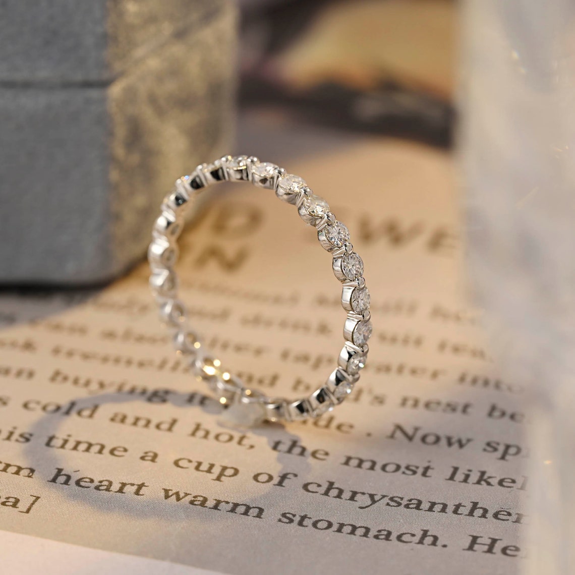 0.45 TCW Round Cut Moissanite Bridal Wedding Band 2