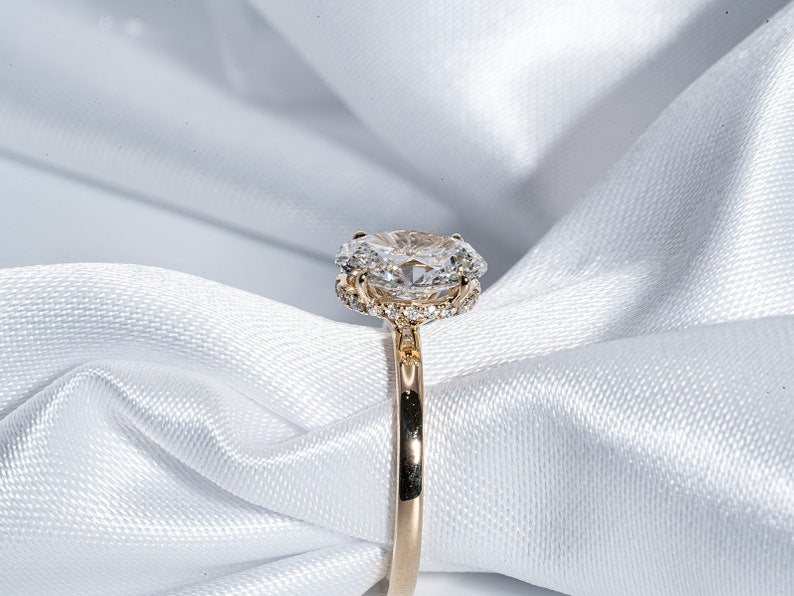 Stunning 1.73 CT Oval Cut Moissanite Engagement Ring with Hidden Halo & Pave Design 7