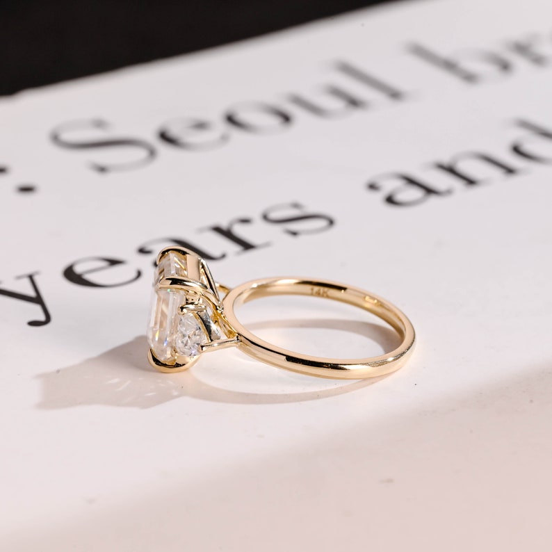 Stunning 1.0 - 2.0 CT Emerald Moissanite Engagement Ring with Three Stone Design 10