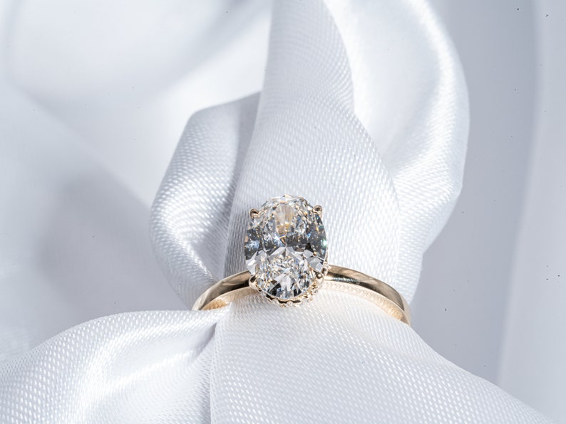 Stunning 1.73 CT Oval Cut Moissanite Engagement Ring with Hidden Halo & Pave Design 8