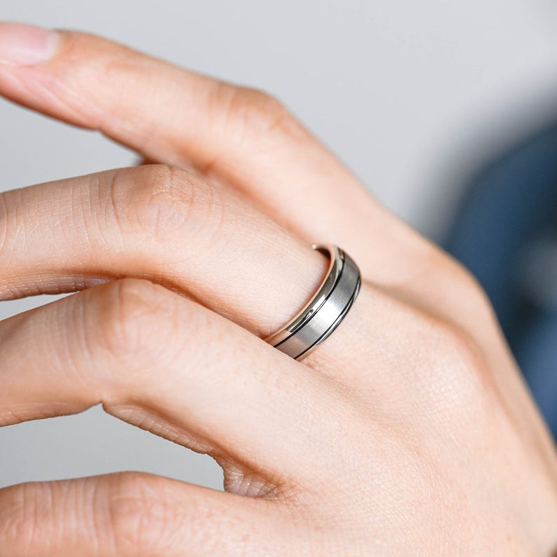 Delicate Men's Wedding Band Satin Finished in Solid Gold 1