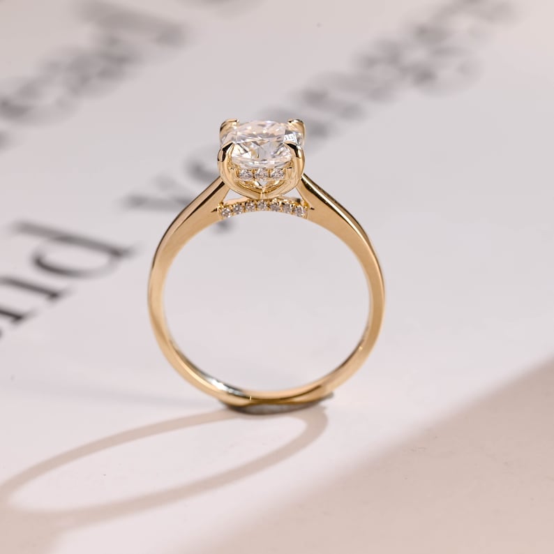 Stunning 1.0 - 2.0 CT Round Moissanite Engagement Ring with Hidden Halo Design 10