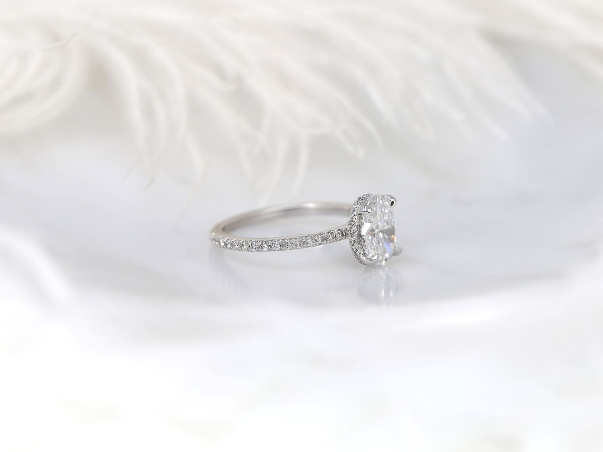 Stunning 1.5 CT Oval Moissanite Engagement Ring with Hidden Halo Design 8