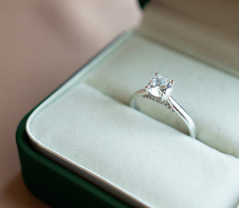 Why Moissanite Engagement Rings Make the Ultimate Christmas Gift