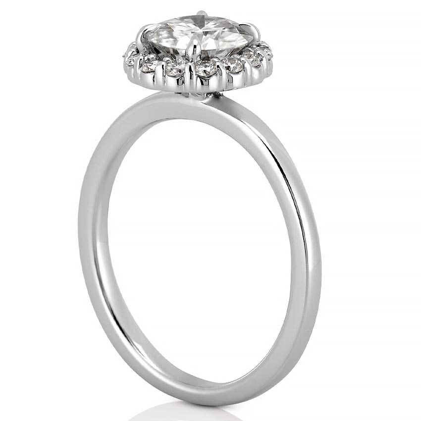 Stunning 0.50-1.50 CT Round Moissanite Engagement Ring With Halo Design 6