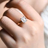 Stunning 1.0 - 2.0 CT Emerald Moissanite Engagement Ring with Solitaire Design 4