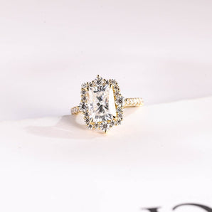 Stunning 1.5 - 2.5 CT Radiant Moissanite Engagement Ring with Pave & Halo Design