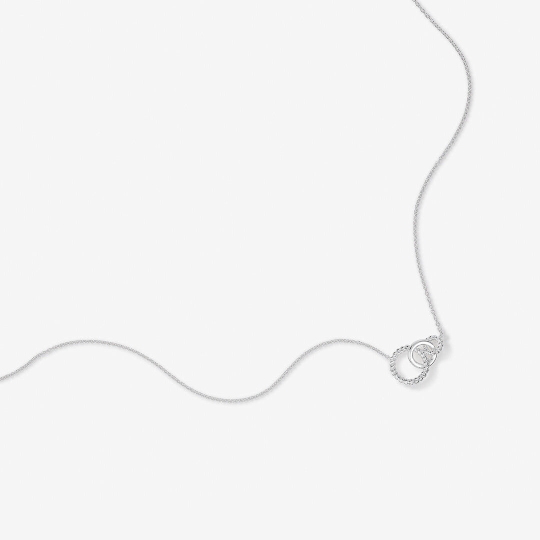 Round Cut Cubic Zirconia in 925 Sterling Silver Necklace 2