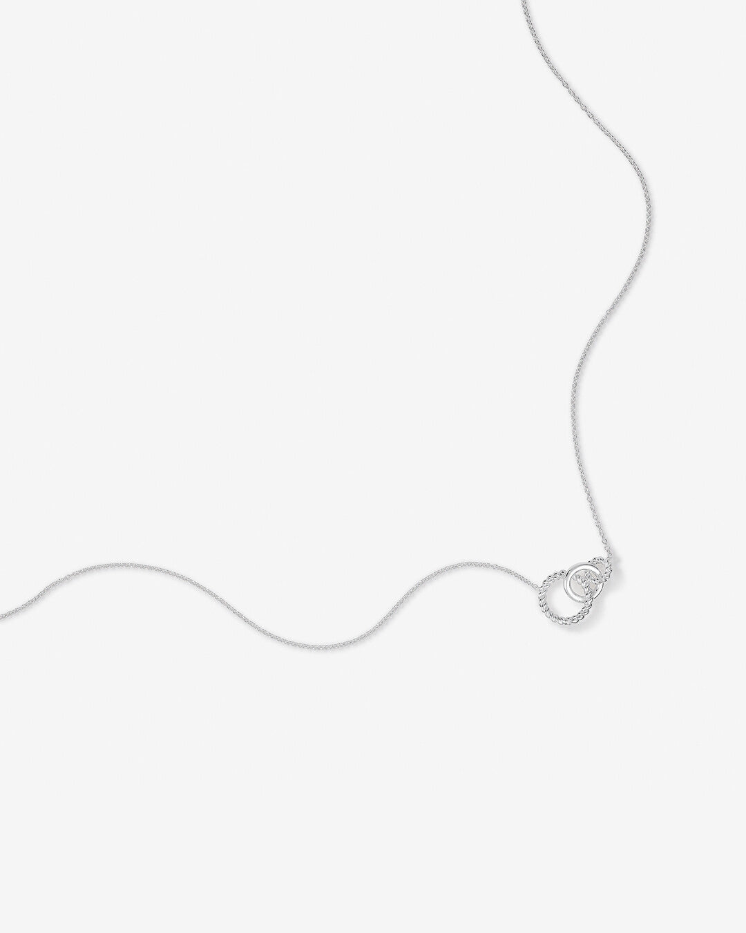 Round Cut Cubic Zirconia in 925 Sterling Silver Necklace 2