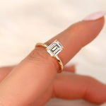 Stunning 1.75 CT Emerald Moissanite Engagement Ring with Solitaire Design 8