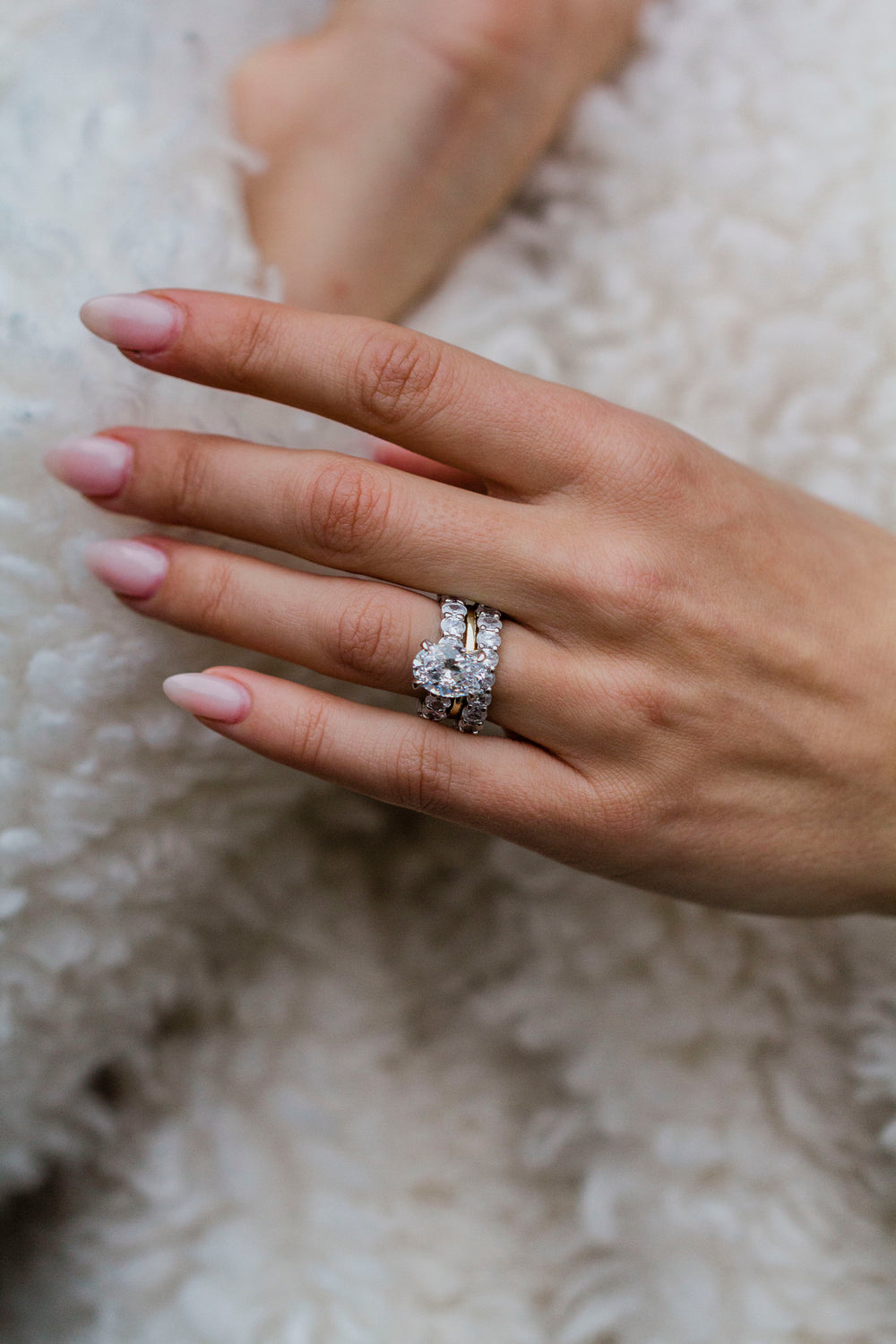 Round Cut Solitaire Style Cubic Zirconia in 925 Sterling Silver Ring 3