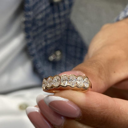 Stunning 0.87 CT Oval Moissanite Stones Bezel Wedding Bands 3