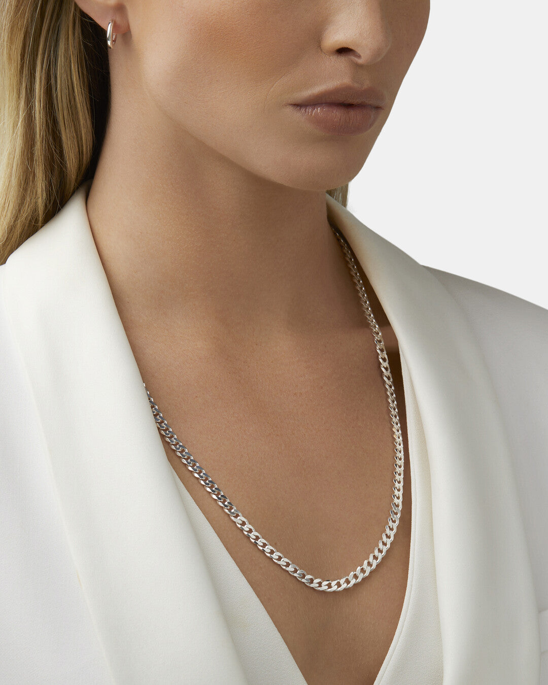 Round Cut Cubic Zirconia in 925 Sterling Silver Necklace 4