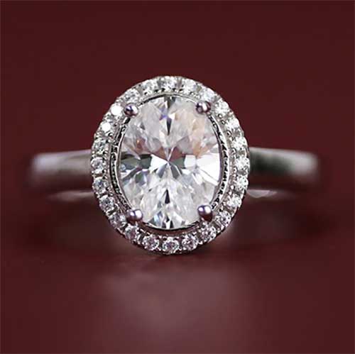 Round Cut Halo Style Cubic Zirconia in 925 Sterling Silver Ring 1