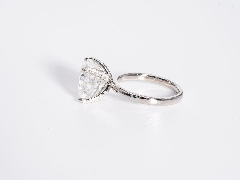 Stunning 4.50 CT Cushion Moissanite Engagement Ring with Solitaire Design 4