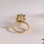 Stunning 1.0 - 2.0 CT Emerald Moissanite Engagement Ring With Halo Design 9