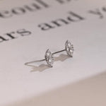 0.50 TCW Round & Pear Cut Moissanite Floral Stud Earrings in Gold 9