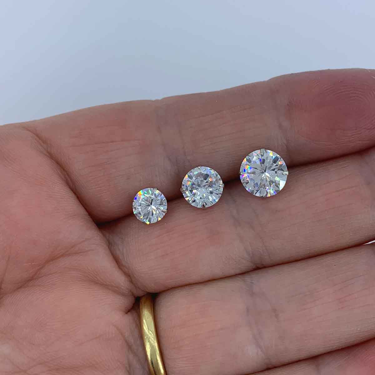 Round Cut Cubic Zirconia in 925 Sterling Silver Earrings 4