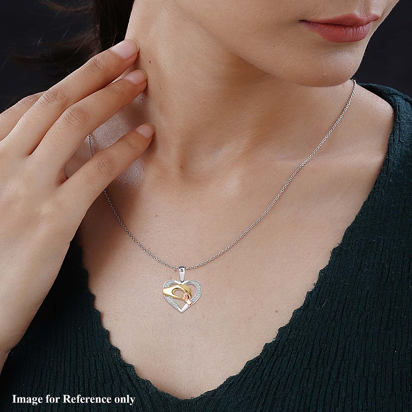 Round Cut Cubic Zirconia in 925 Sterling Silver Necklace 3