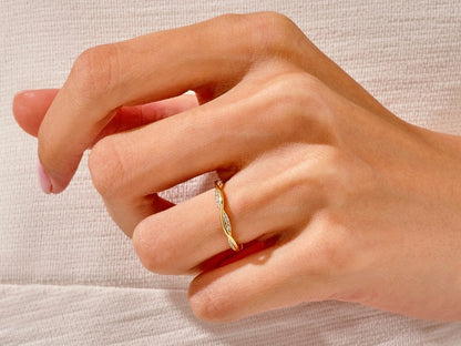 1.0 CT Round Cut Moissanite Twisted Pave Bridal Ring Set with Twisted Wedding Bands 5