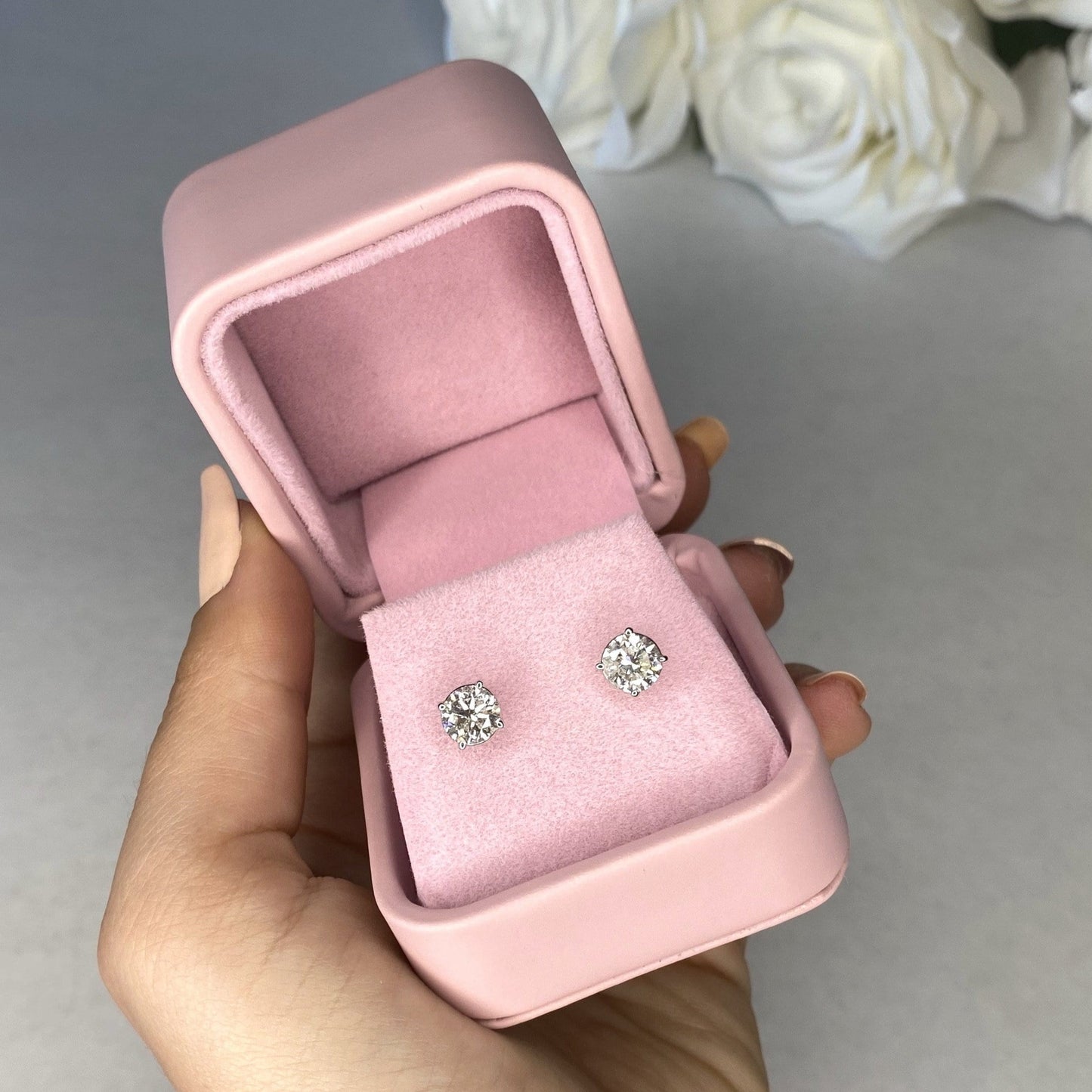 Classic 1.0 TCW Round Cut Moissanite Stud Earrings in Gold 8