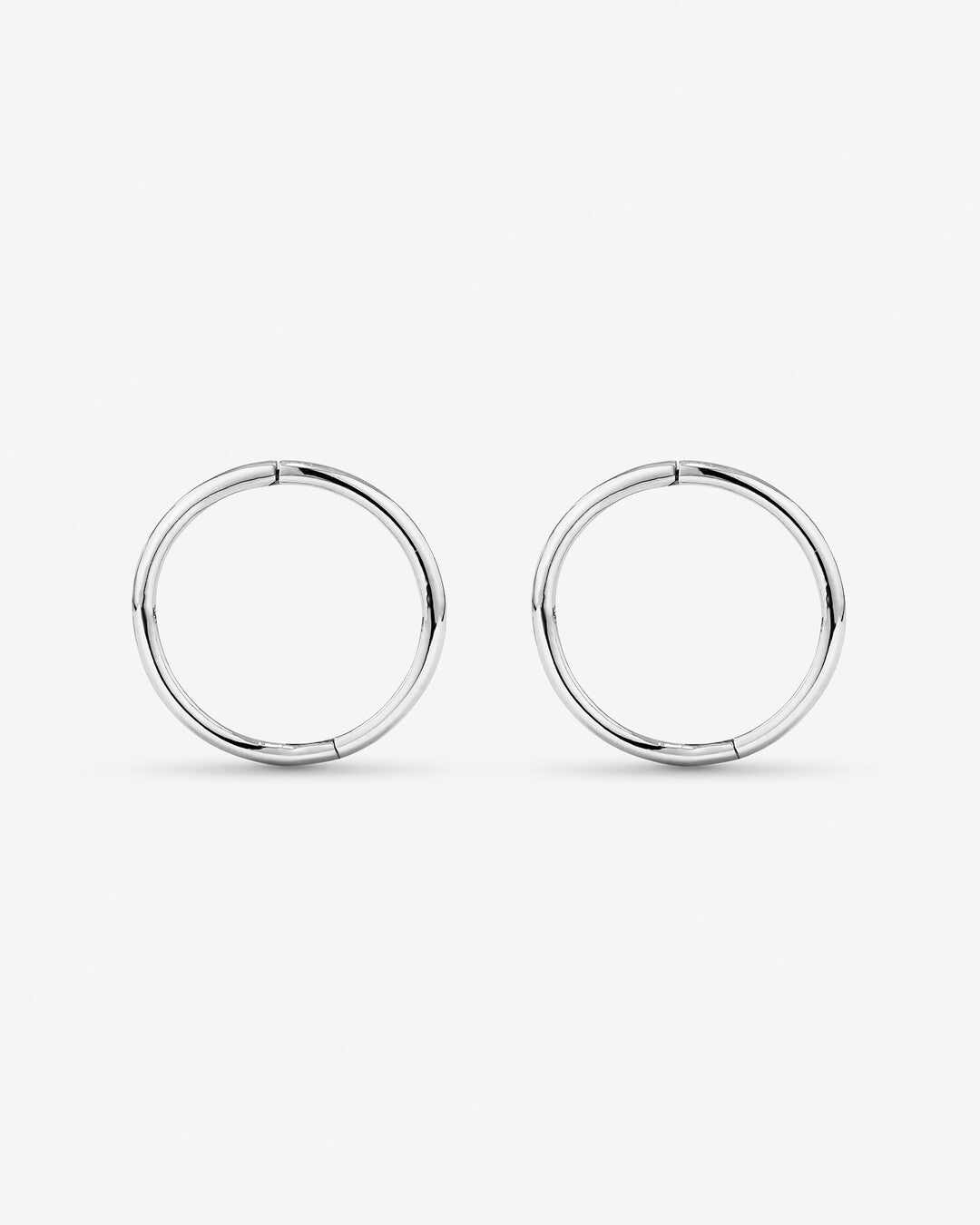 Round Cut Cubic Zirconia in 925 Sterling Silver Earrings 3