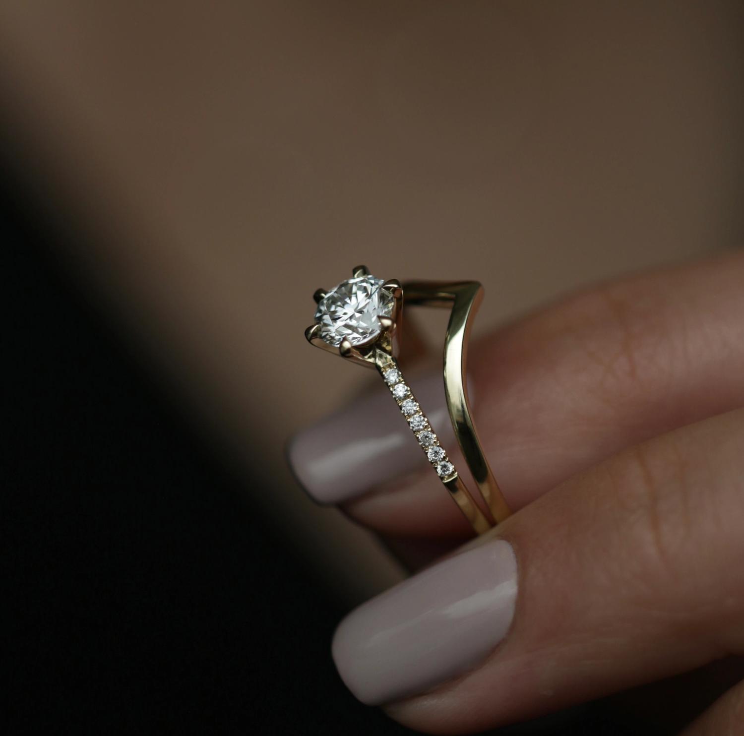 0.85 CT Round Cut Pave CVD E/VS1 Diamond Engagement Ring 9