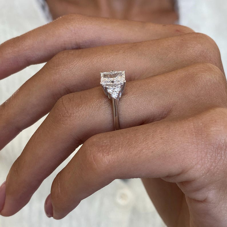 Classic 1.0 CT Radiant Moissanite Engagement Ring with Cluster Design 8