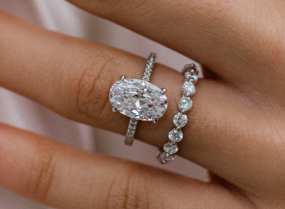 Round Cut Solitaire Style Cubic Zirconia in 925 Sterling Silver Ring 9
