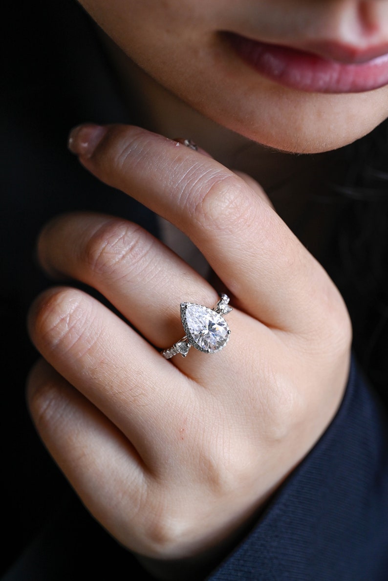 Stunning 1.0 - 2.0 CT Pear Moissanite Engagement Ring with Pave & Halo Design 6