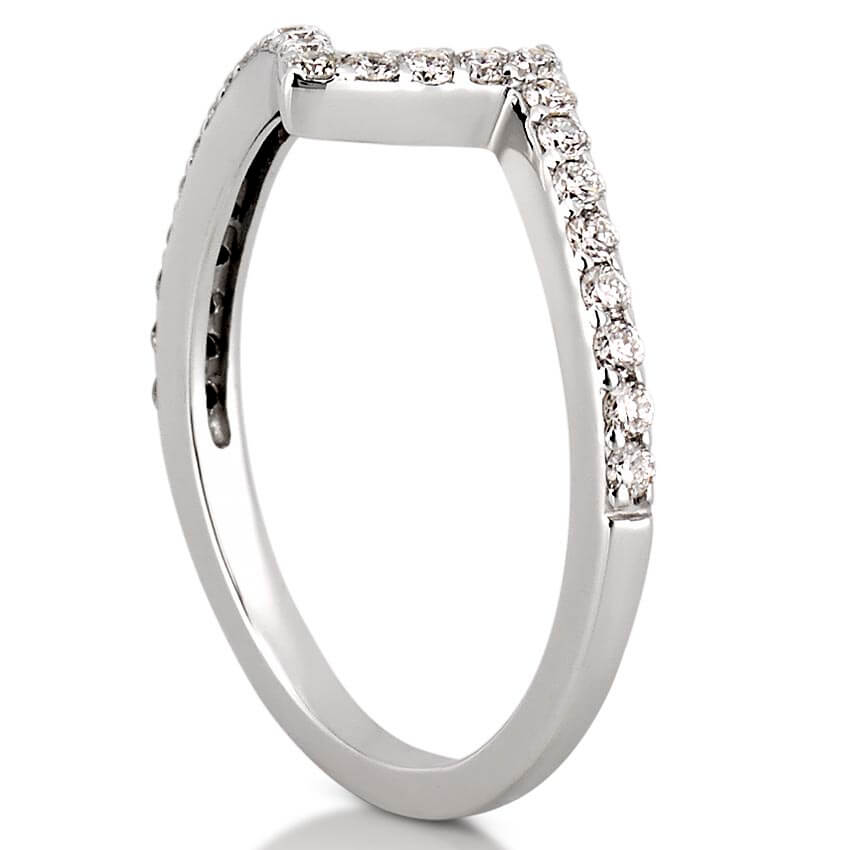 Stunning 0.26 TCW Round Moissanite Stones Unique Wedding Band 4