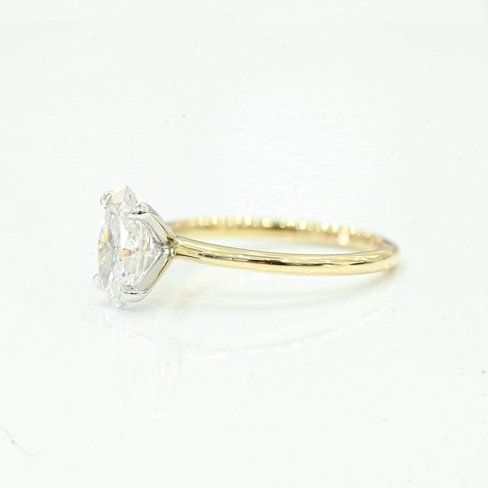 Stunning 2.0 CT Oval Cut Moissanite Engagement Ring with Solitaire Design 6