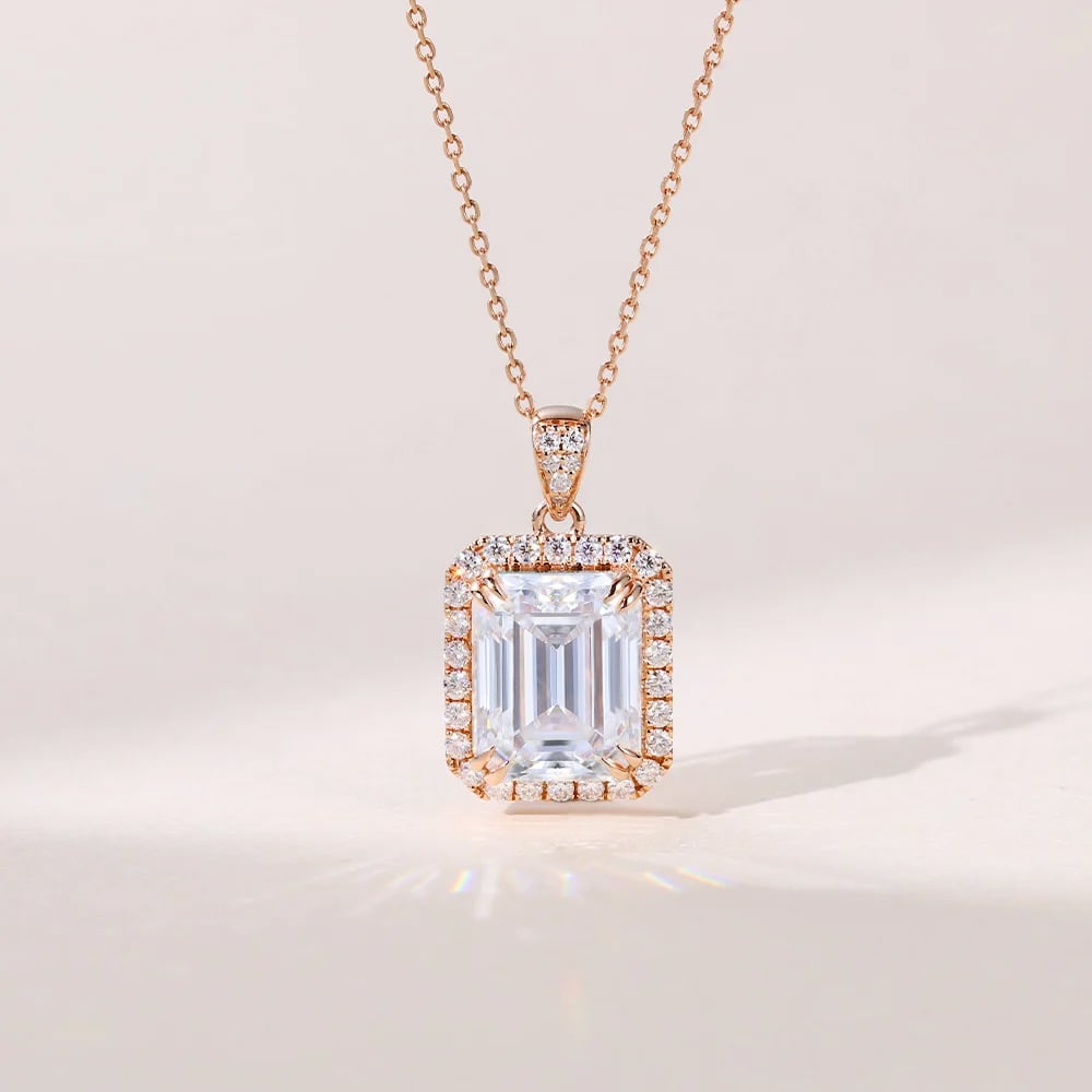 2.20 TCW Emerald Moissanite Diamond Halo Pendant Necklace in Solid Gold 1