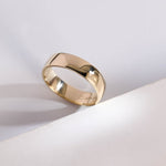 Delicate Men's Wedding Band in Solid Gold 5