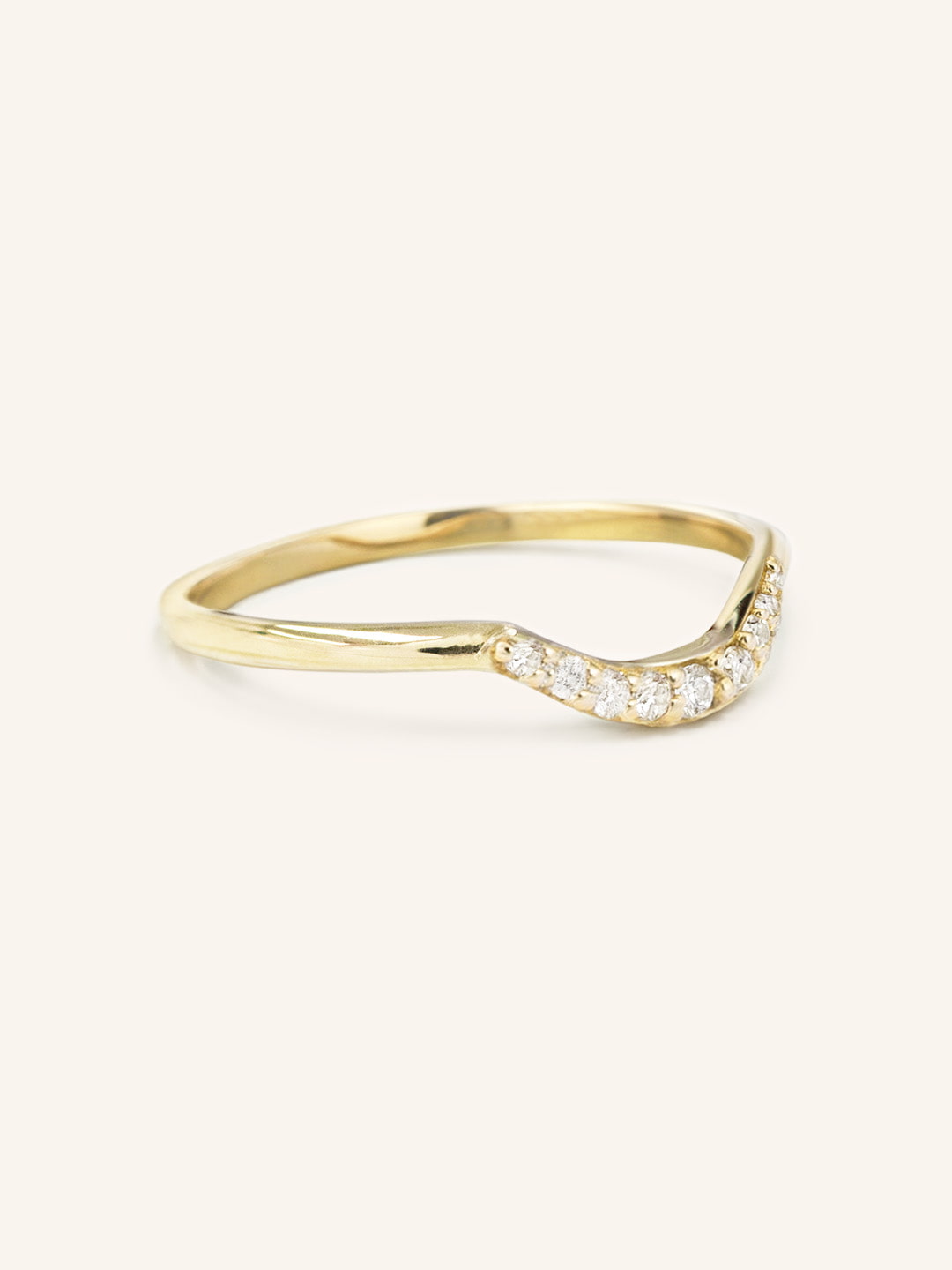Stunning 0.2 TCW Round Moissanite Stones Curved Wedding Bands 2