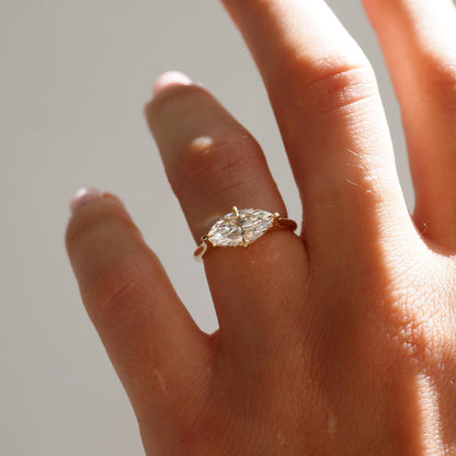 Stunning 1.0 CT Marquise Moissanite Engagement Ring with Solitaire Design 1