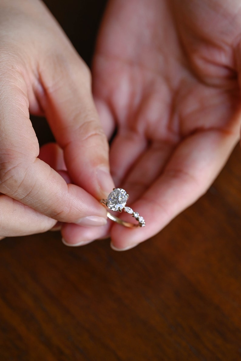 Stunning 1.0 - 2.0 CT Oval Moissanite Engagement Ring with Pave & Hidden Halo Design 2
