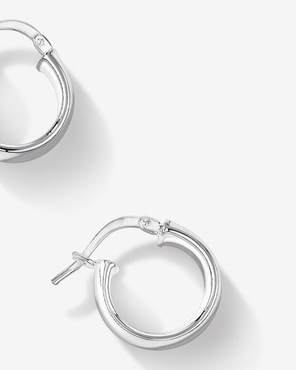 Round Cut Cubic Zirconia in 925 Sterling Silver Earrings 3