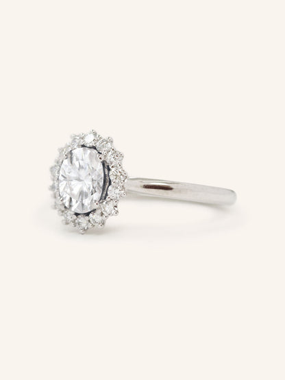 Stunning 1 CT Oval Moissanite Engagement Ring With Halo Design 3
