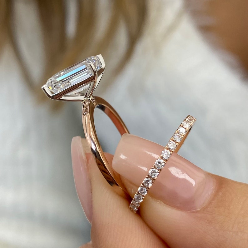 Stunning 3.40 CT Emerald Moissanite Engagement Ring with Solitaire Design 5