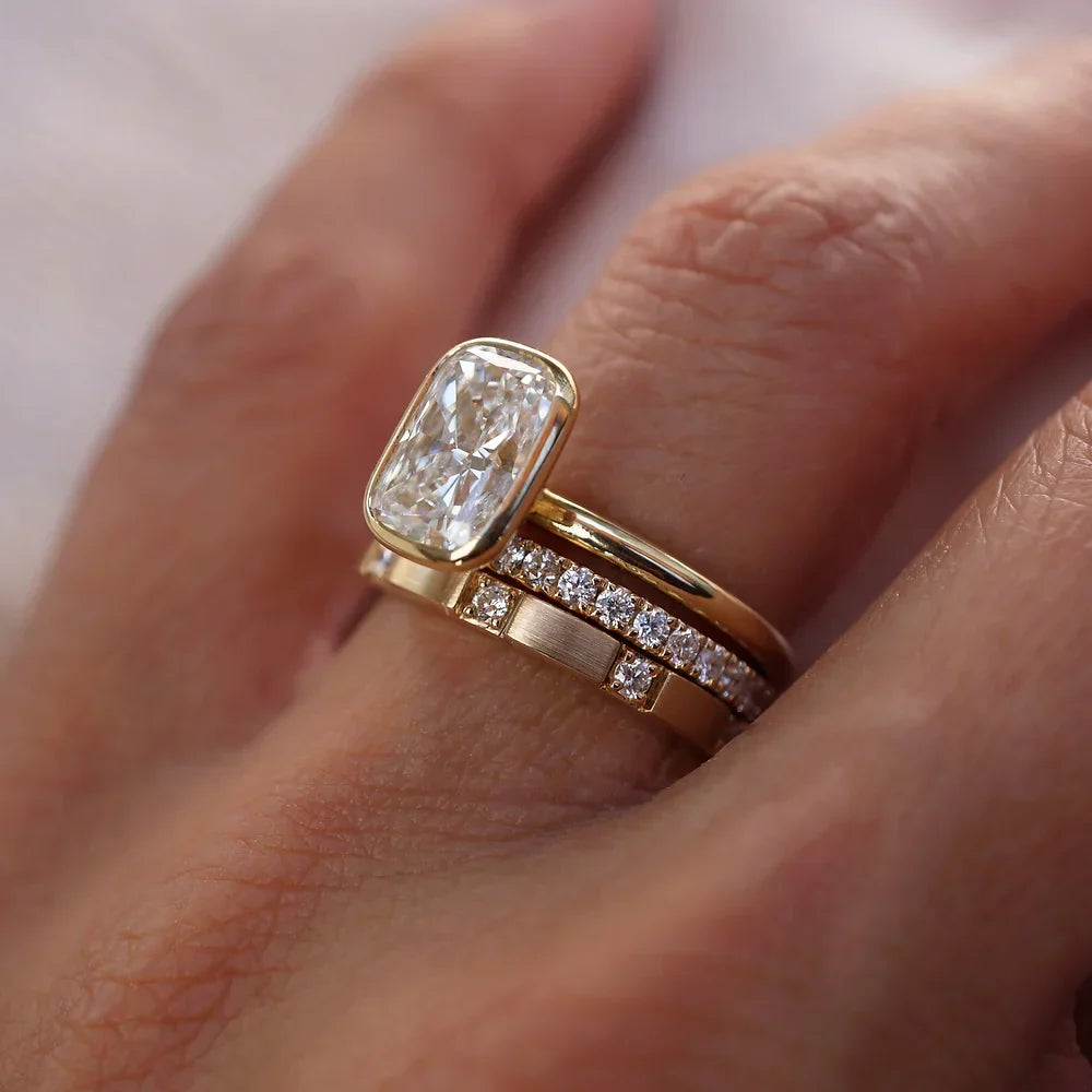 Stunning 0.2 TCW Round Moissanite Stones Dainty Wedding Bands 4