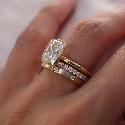 Stunning 0.2 TCW Round Moissanite Stones Dainty Wedding Bands 4