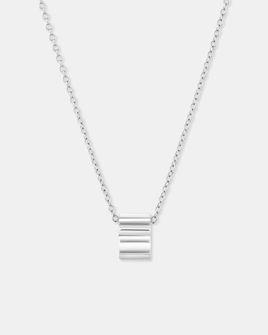 Round Cut Cubic Zirconia in 925 Sterling Silver Necklace 1